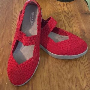 Roebuck & Co. Women's Red Flats